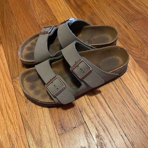 EUC Birkenstock Arizona EU 36 US 5 - 5.5